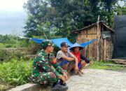 Babinsa Koramil 1311-06/Bungku Utara Laksanakan Anjangsana dan Komunikasi Sosial di Wilayah Binaan