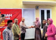 Dalam Rangka HUT Bhayangkara ke-78 Polres Morowali Serahkan Objek Bedah Rumah di Bahonsuai Bentuk Kepedulian Polri Terhadap Rakyat