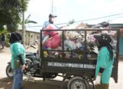 Aksi Bersih Lingkungan Ajak Warga Bahodopi Sadar Pemilahan Sampah