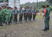 Babinsa Koramil 1311-08/Soyo Jaya Berikan Pembinaan PBB ke Linmas