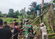 Koptu Arham Babinsa Koramil 1311-06/BU, Kerja Bakti Bersama Warga Bangun Mess Santri di Desa Tirongan Bawah 