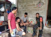 Komsos Babinsa Koramil 1311-02/BS, Serma Muh. Arifin di Desa Tangofa