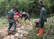 Program TNI Manunggal, Danramil 1311-02/BS, Lettu Inf. Amiruddin Bantu Air Bersih di Buleleng