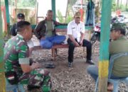 Babinsa Koramil 1311-06/Bungku Utara Ajak Warga Tokala Bawah Gotong Royong dan Kerjasama