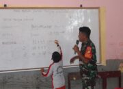 Dukung Kualitas Pendidikan Babinsa Koramil 1311-02/BS, Bantu Siswa- Siswi Memahami Konsep Matematika