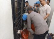 Propam Polres Morowali Gelar Bakti Sosial, Bagikan Takjil untuk Tahanan