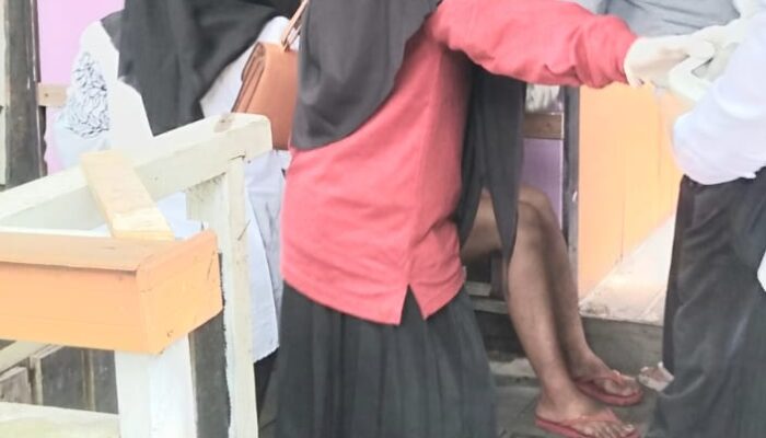 Penyuntikan Rutin bagi Pasien ODGJ oleh Nakes Puskesmas Tembilahan Kota