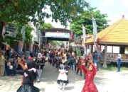 Pemdes Dalegan Gelar Pawai Budaya di Momen HUT RI, Fantastis di Ikuti Ribuan Peserta