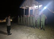 Bhabinkamtibmas Desa Puungkeu Ajak Linmas Aktifkan Pos Kamling untuk Tingkatkan Keamanan