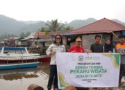 Dukung Pengembangan Pariwisata Desa, IMIP Beri Bantuan Perahu untuk Bete-Bete