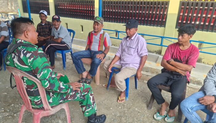 Lewat Komsos Babinsa Pelda Aris Prayogo Temui Warga 