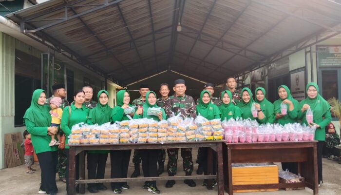 Koramil 1311-09/Bahodopi Bagikan Takjil dan Gelar Buka Puasa Bersama