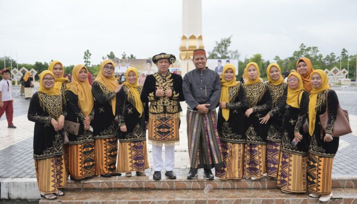 Pesan Haru Bupati Iksan untuk Seluruh Guru di Morowali