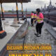 Polwan dan Satlantas Morowali Bersih-Bersih Tempat Ibadah Jelang HUT Bhayangkara ke-80