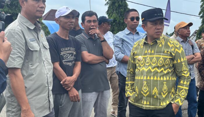 Asfar Saksikan Bupati Iksan Uji Rotavator, Petani Morowali Segera Dapat 10 Unit