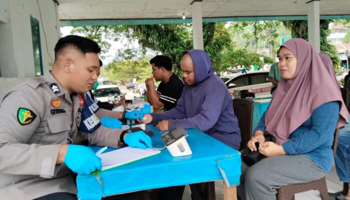 WUJUD BAKTI POLRI: POLRES MOROWALI GELAR PENGOBATAN GRATIS DI HUT BHAYANGKARA KE-80