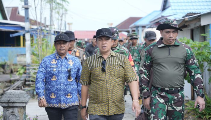 Jalan Kaki ke Titik Nol, Bupati Iksan: “Pulau dan Daratan Sama, Tak Ada Anak Tiri”