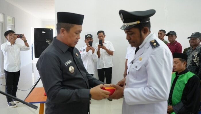 Bupati Morowali Resmi Lantik Penjabat Kepala Desa Matano, Dorong Pembangunan Desa Berbasis Kebersamaan
