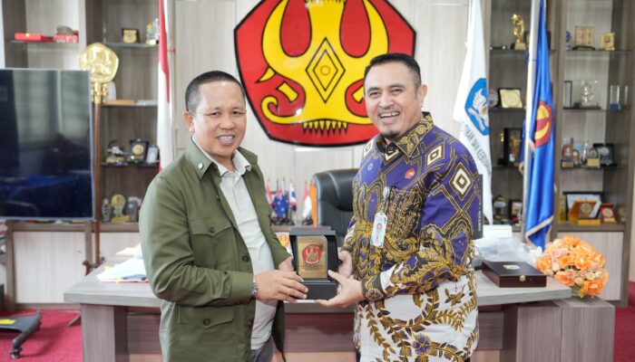 REKTOR UNTAD: BEASISWA Rp12 JUTA MOROWALI SEJALAN DENGAN NAWACITA PRESIDEN PRABOWO