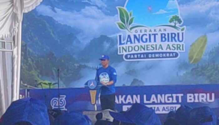 GUBERNUR ANWAR HAFID BANTAH ISU TIDAK DIHADIRI OLEH PEMERINTAH KABUPATEN MOROWALI: RAPAT INTERNAL