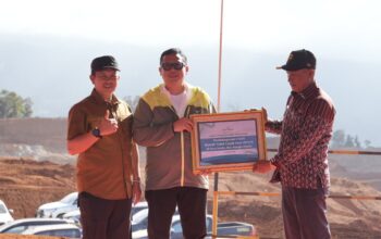 Bupati Iksan Dampingi Gubernur Anwar Hafid & Chairul Tanjung Tinjau Neo Energy, CSR untuk Warga Diumkan