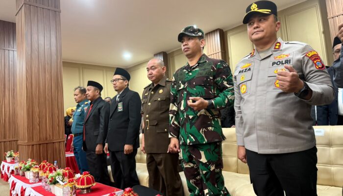 80 Personel Turun! Kapolres Reza Khomeini Pastikan Pelantikan PAW DPRD Morowali Aman Walaupun Dikepung Aksi Unras
