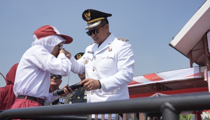 Suara Merdu Andi Diva di Upacara HUT ke-81 RI, Bupati Iksan Beri Apresiasi