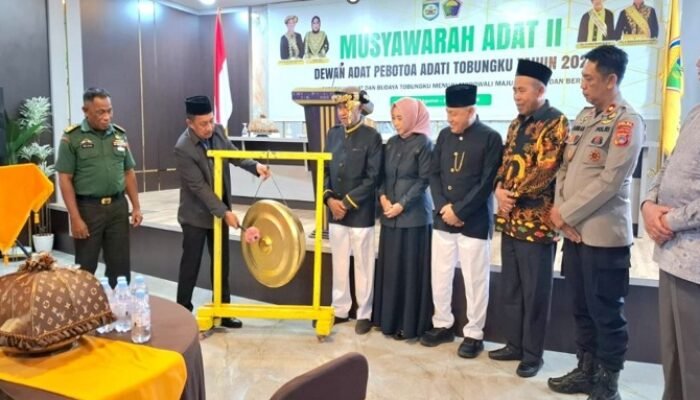 Pemkab Morowali Dorong Pelestarian Adat dan Budaya Tobungku